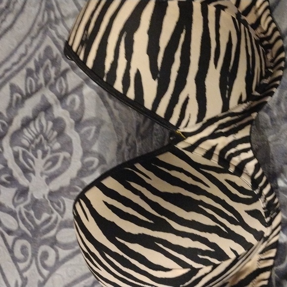 Bra - Picture 2 of 6